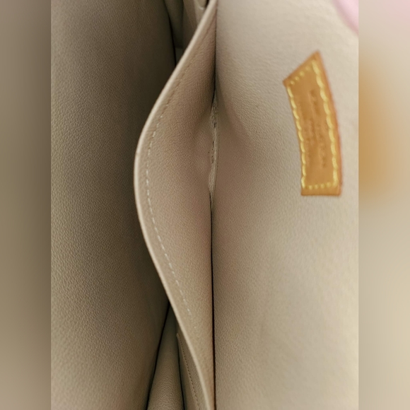 Louis Vuitton Sac Plat Handbag - Picture 14 of 16